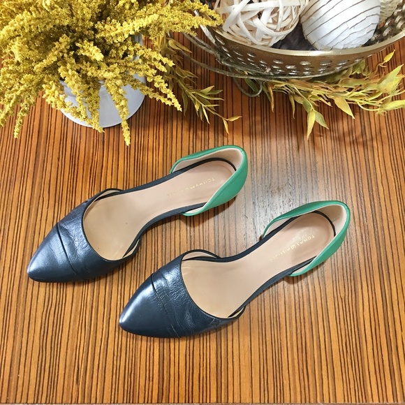 Tommy Hilfiger Naree Leather Pointed Flats - Picture 3 of 10